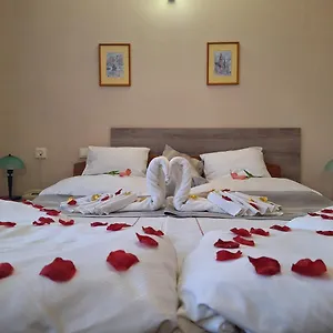 3* Отель Unicornis